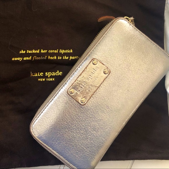 Leather Kate Spade ♠️ wallet - Picture 1 of 4
